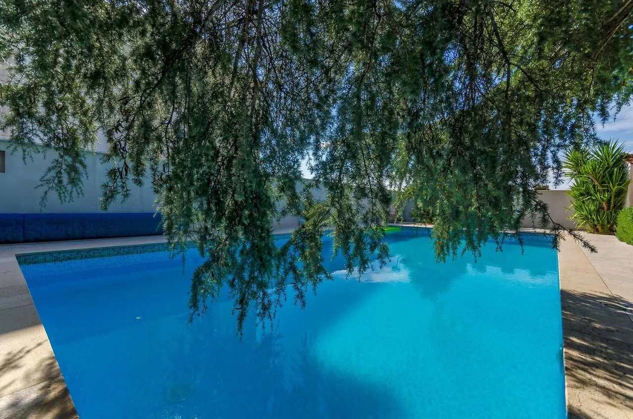 Apartments Milivoj Seget Vranjica