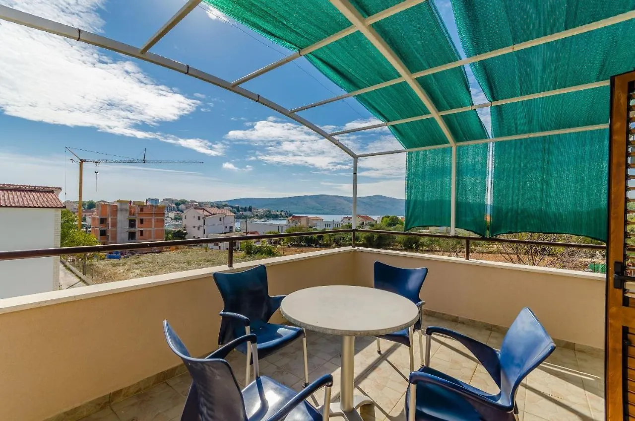 Apartments Milivoj Seget Vranjica 0*,