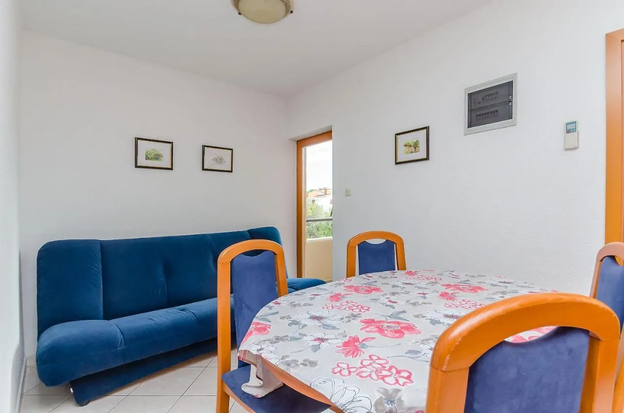 Apartments Milivoj Seget Vranjica 0*,